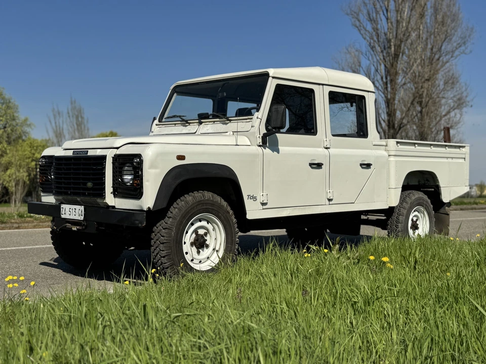 1999 Land Rover Defender 130 - Image 2 of 31