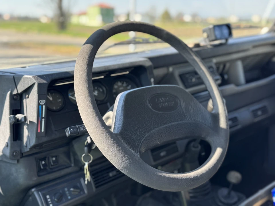 1999 Land Rover Defender 130 - Image 31 of 31