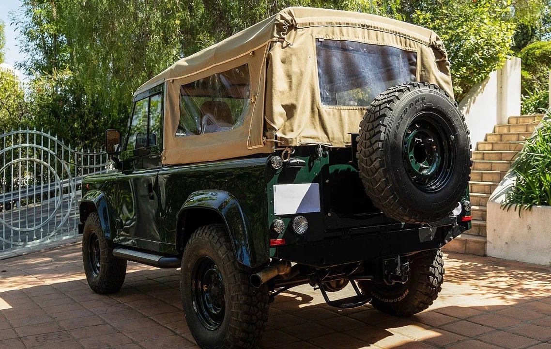 1999 Land Rover Defender - Image 7 of 31