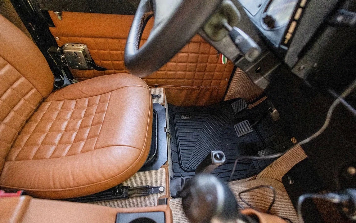 1999 Land Rover Defender - Image 17 of 31
