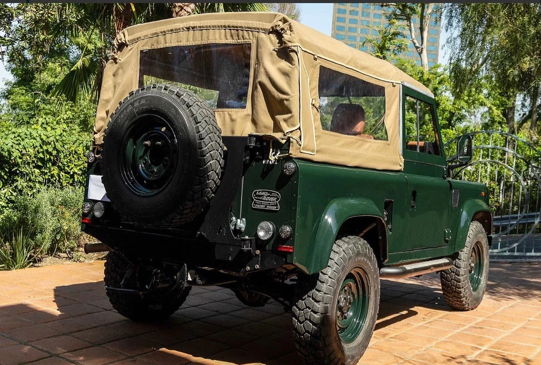 1999 Land Rover Defender - Image 5 of 31