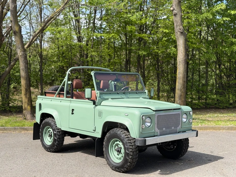 1999 Land Rover Defender 90 - Image 10 of 31