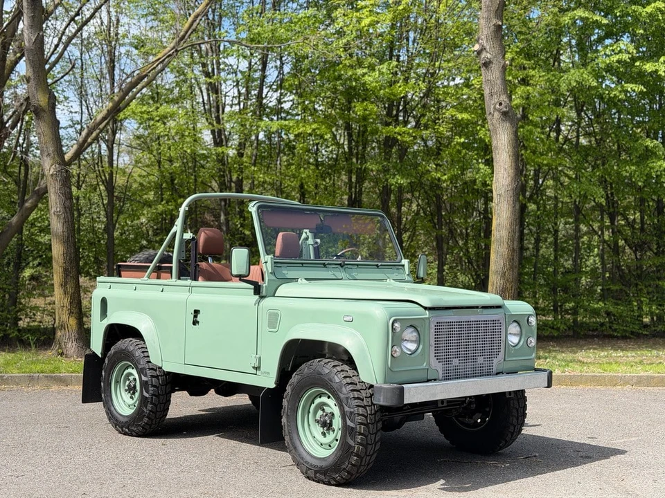 1999 Land Rover Defender 90 - Image 14 of 31