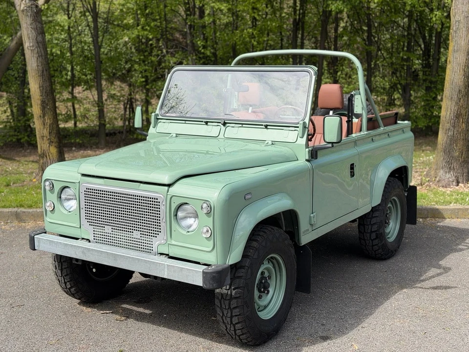 1999 Land Rover Defender 90 - Image 15 of 31