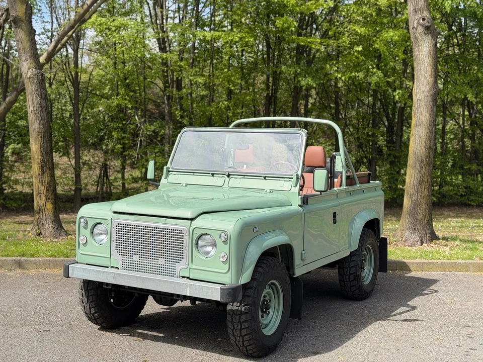 1999 Land Rover Defender 90 - Image 6 of 31