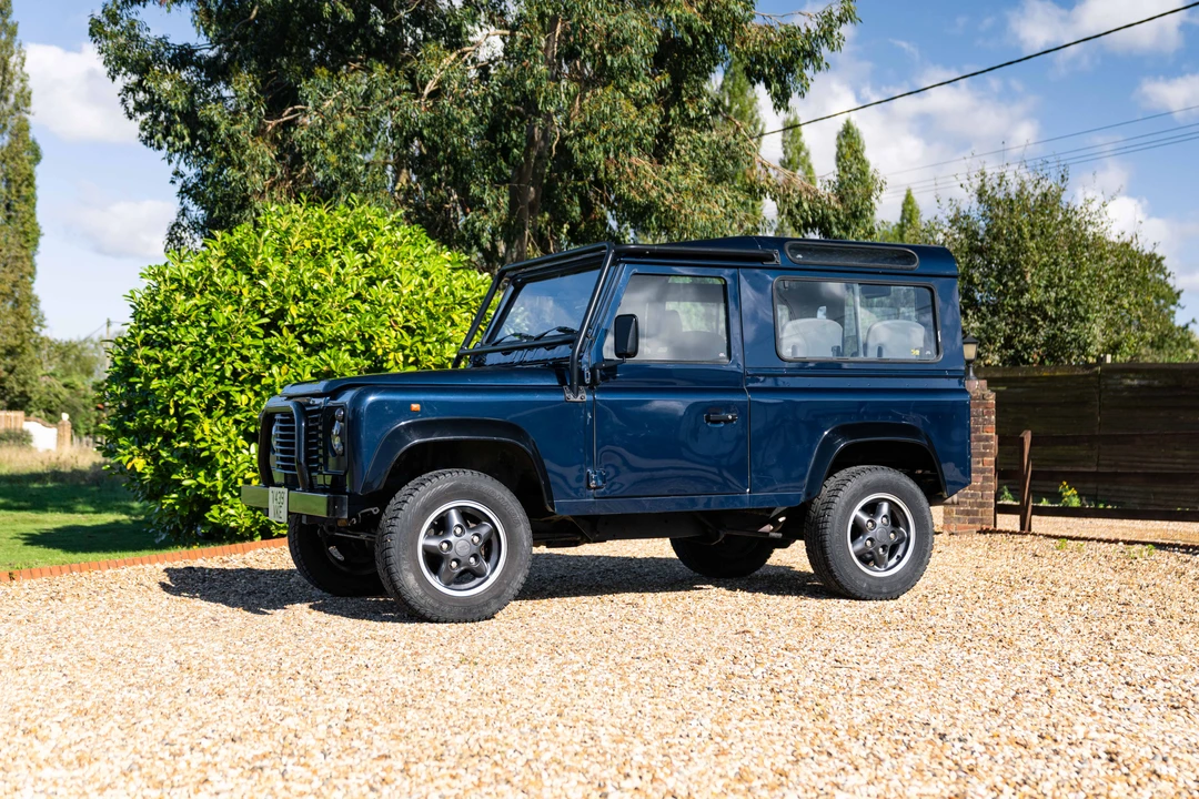 1999 Land Rover Defender 90 - Image 17 of 31