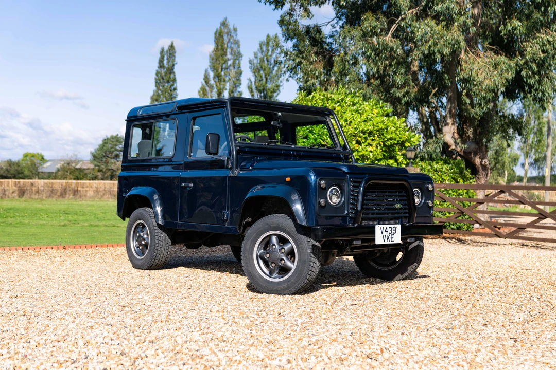 1999 Land Rover Defender 90 - Image 9 of 31