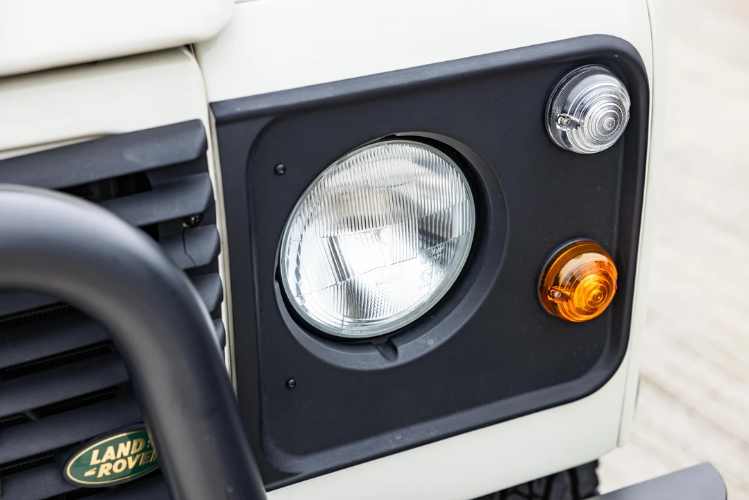 1999 Land Rover Defender 90 - Image 20 of 31
