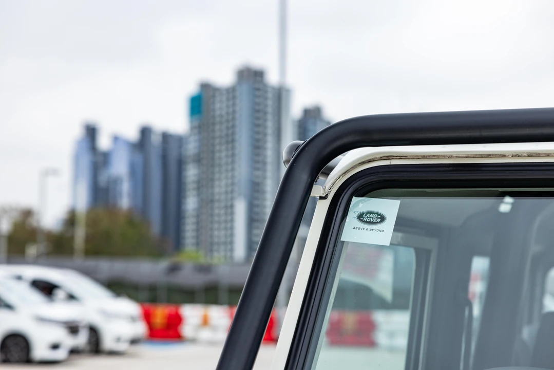 1999 Land Rover Defender 90 - Image 30 of 31