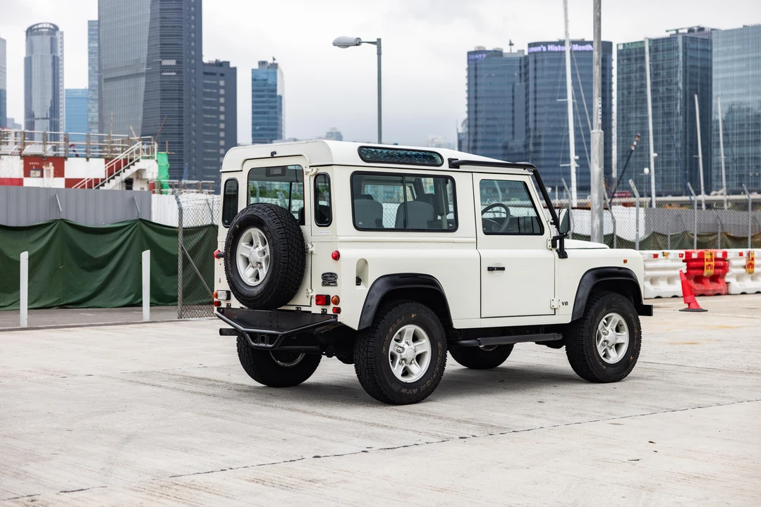 1999 Land Rover Defender 90 - Image 6 of 31