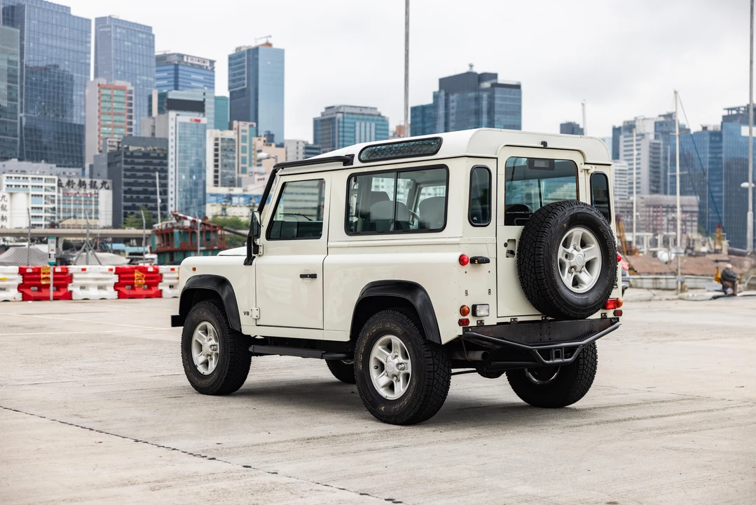 1999 Land Rover Defender 90 - Image 13 of 31