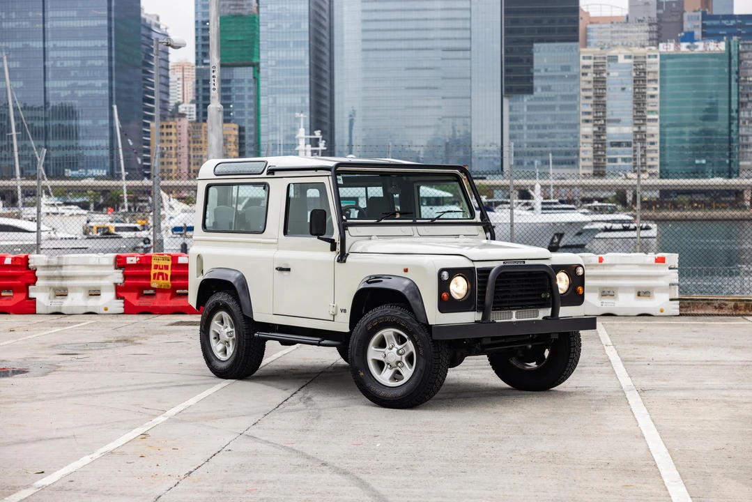 1999 Land Rover Defender 90 - Image 9 of 31