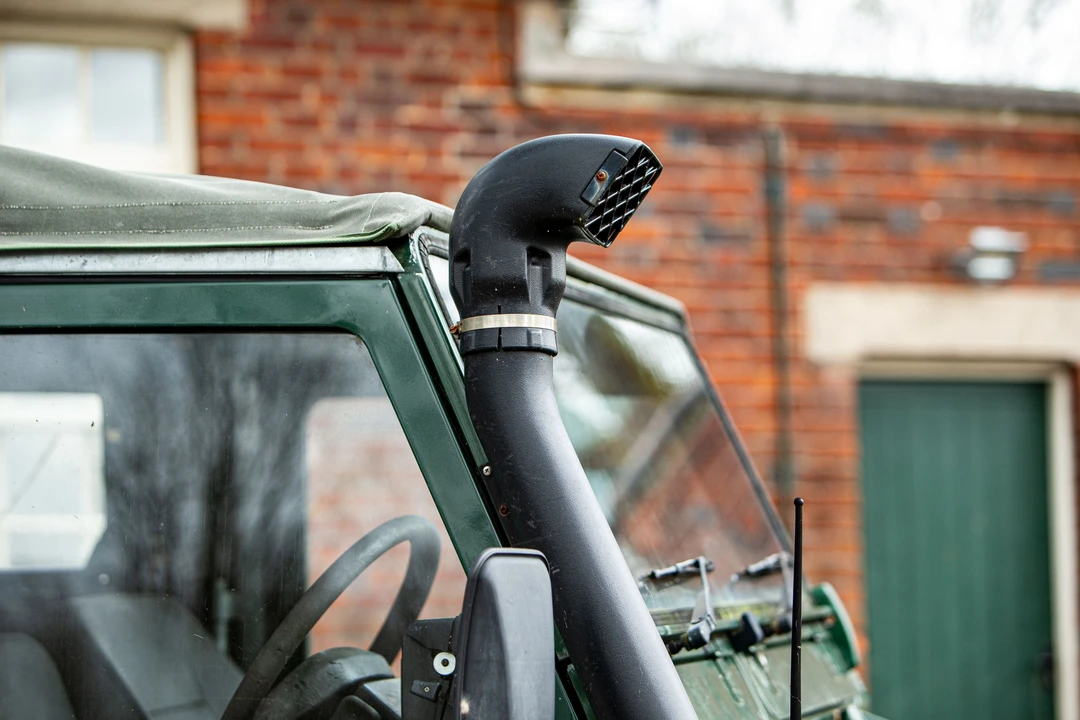 1999 Land Rover Defender 90 - Image 5 of 22