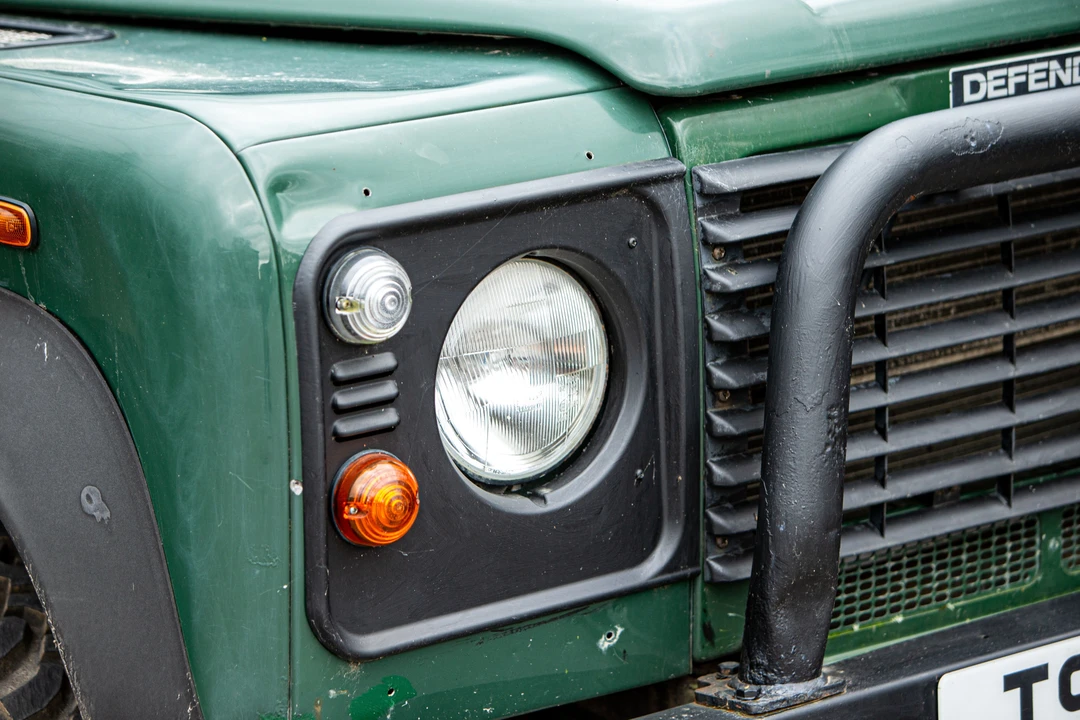 1999 Land Rover Defender 90 - Image 11 of 22