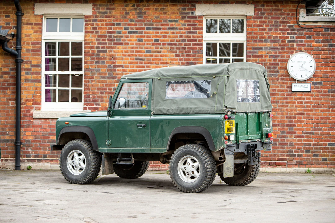 1999 Land Rover Defender 90 - Image 3 of 22