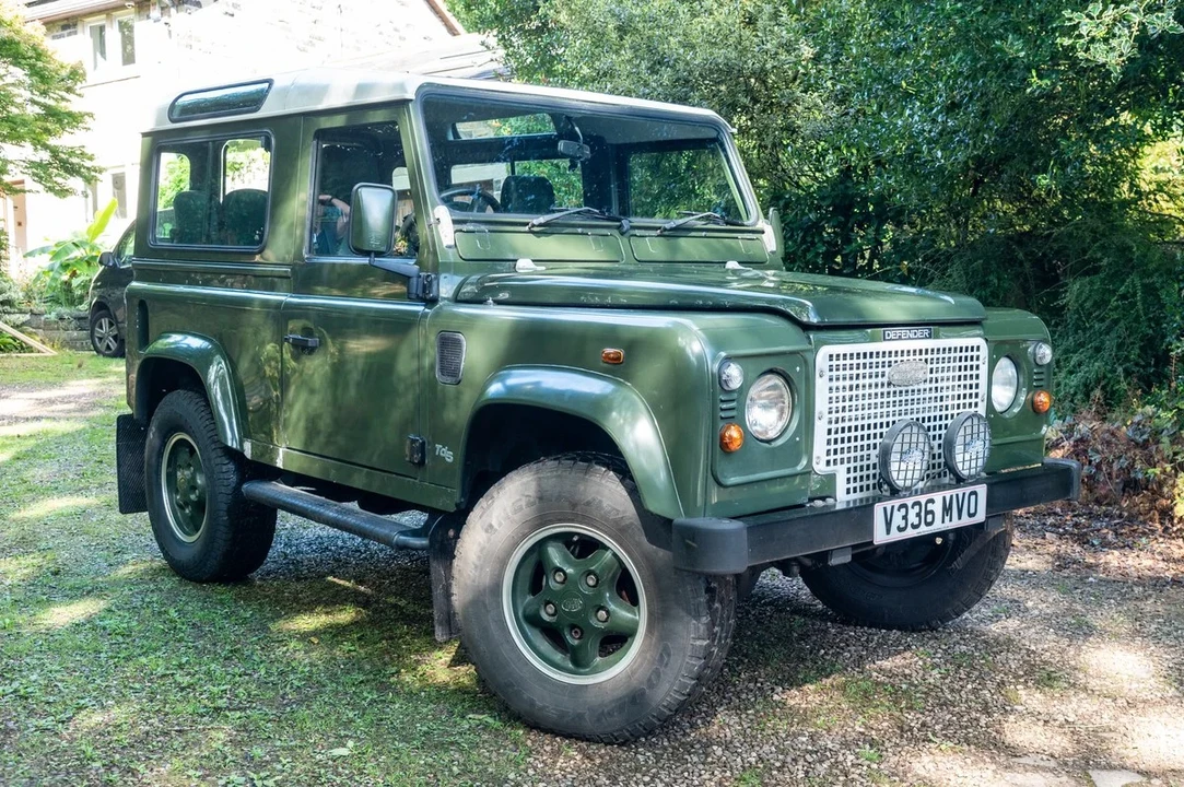 1999 Land Rover Defender 90 - Image 2 of 30