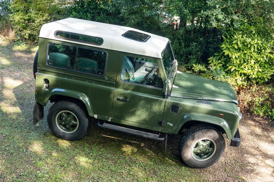 1999 Land Rover Defender 90 - Image 3 of 30