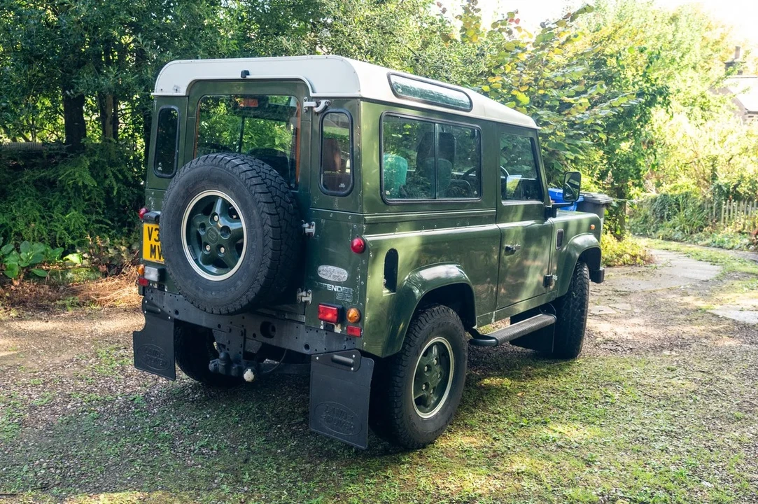 1999 Land Rover Defender 90 - Image 5 of 30