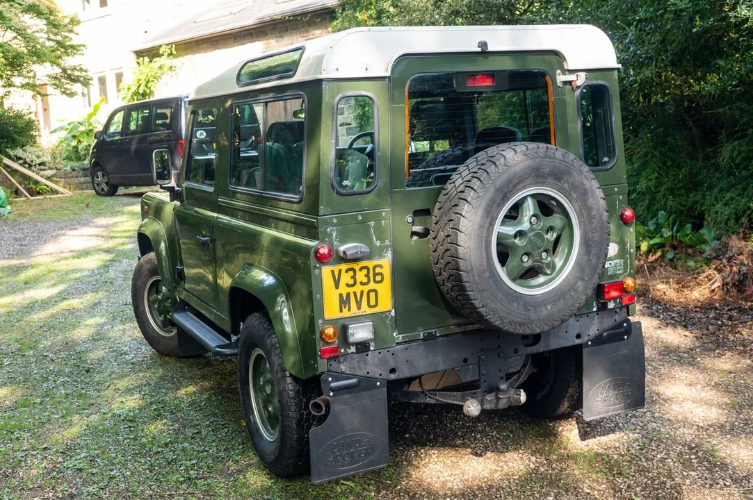 1999 Land Rover Defender 90 - Image 8 of 30
