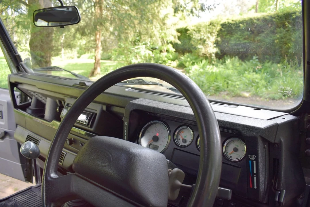 1999 Land Rover Defender 90 - Image 26 of 30