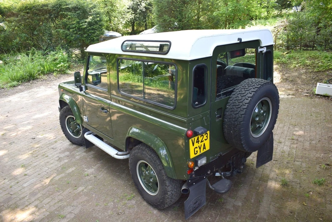 1999 Land Rover Defender 90 - Image 10 of 30