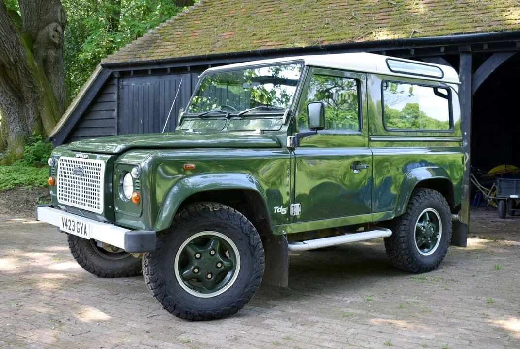 1999 Land Rover Defender 90 - Image 2 of 30