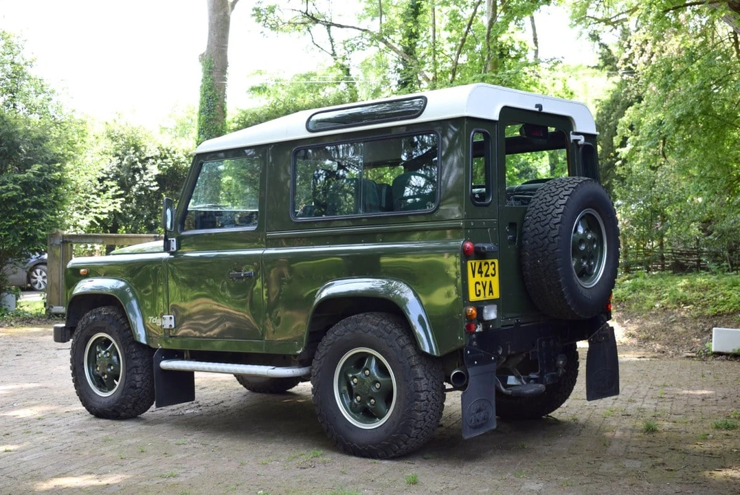 1999 Land Rover Defender 90 - Image 7 of 30