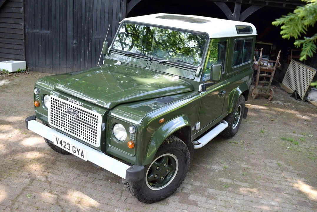1999 Land Rover Defender 90 - Image 15 of 30