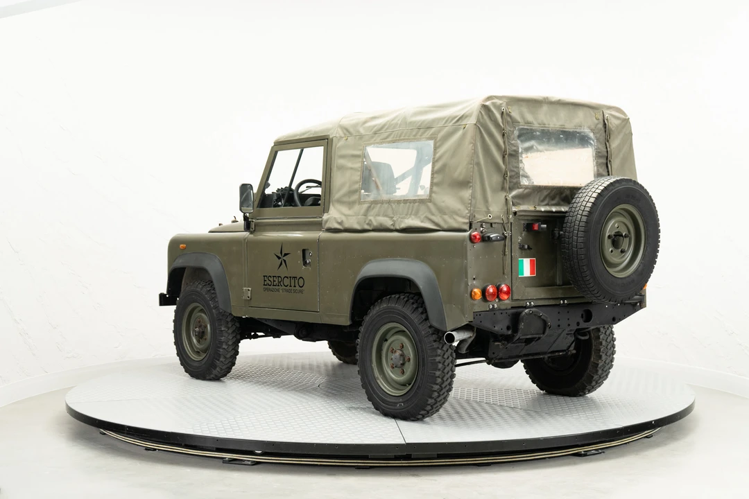 1999 Land Rover Defender 90 - Image 7 of 31