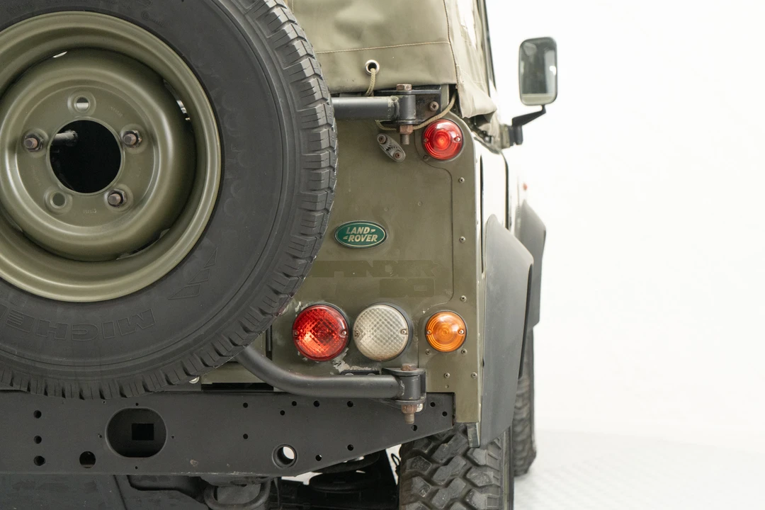 1999 Land Rover Defender 90 - Image 10 of 31