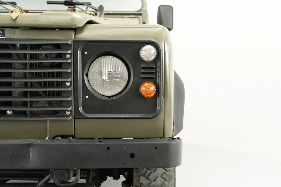 1999 Land Rover Defender 90 - Image 19 of 31