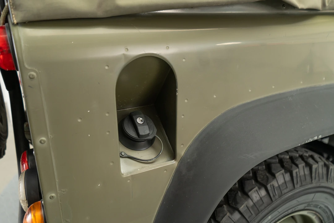 1999 Land Rover Defender 90 - Image 28 of 31