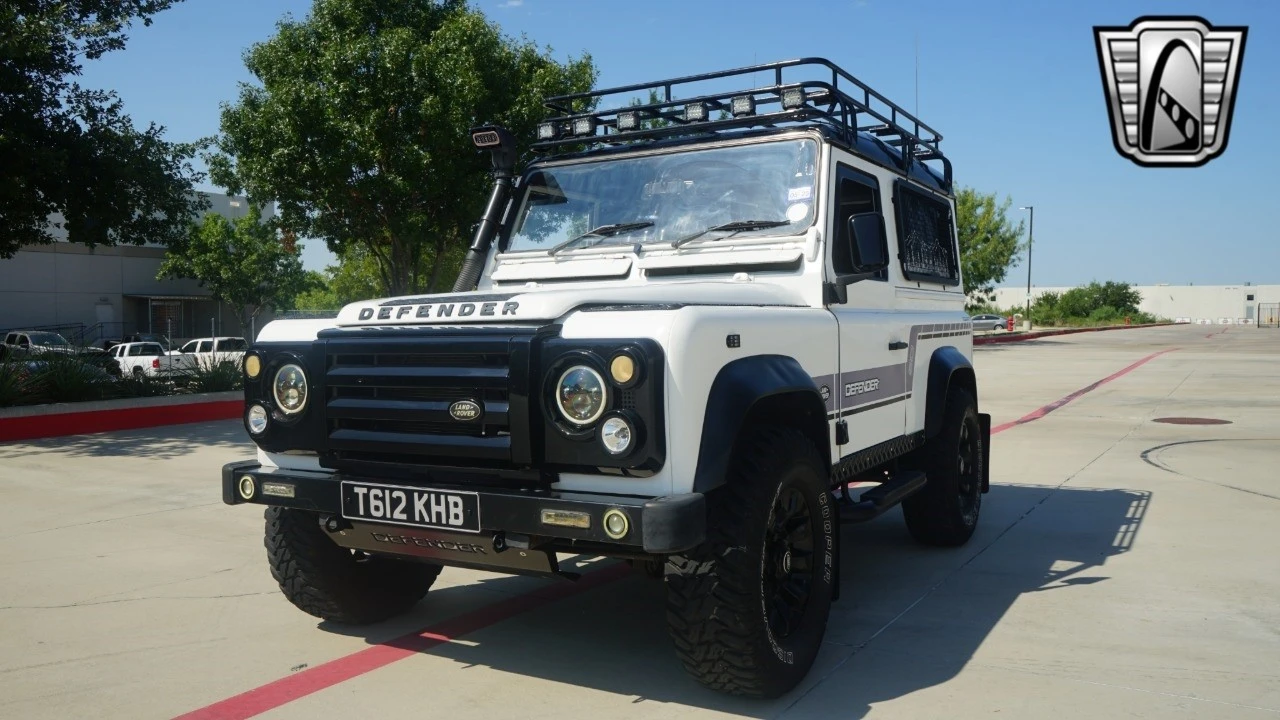 1999 Land Rover Defender 90 - Image 3 of 12