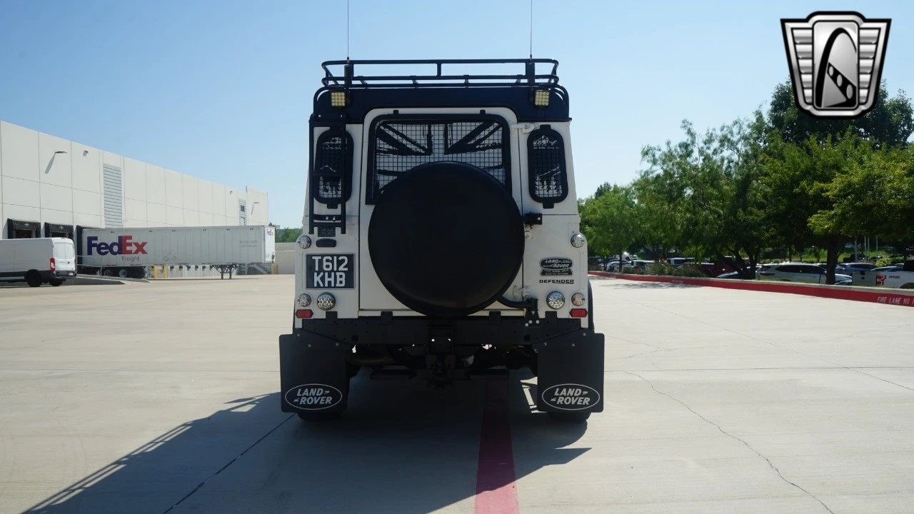1999 Land Rover Defender 90 - Image 5 of 12