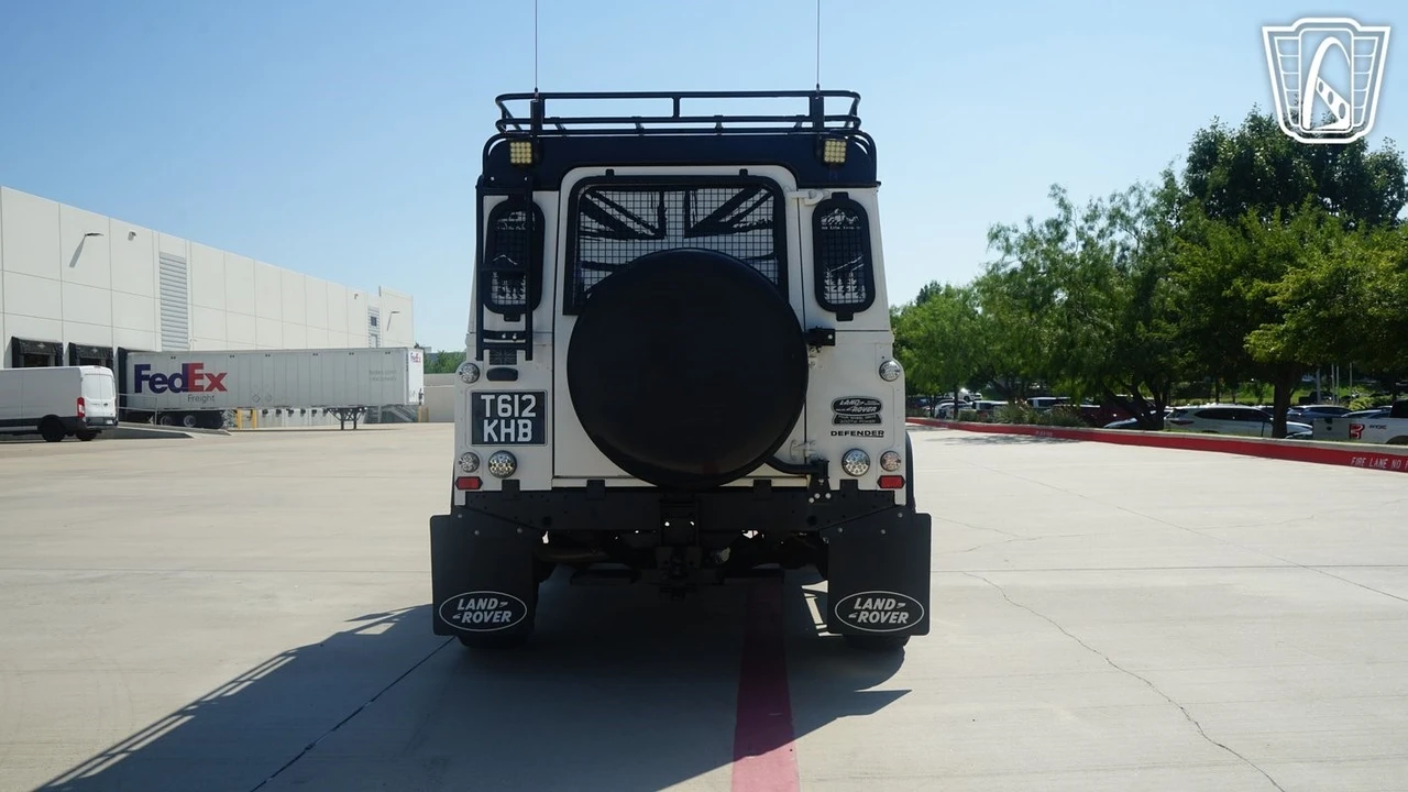 1999 Land Rover Defender 90 - Image 11 of 21