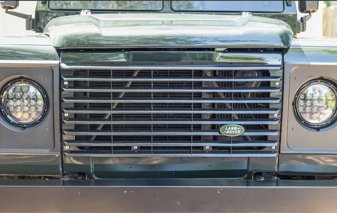 1999 Land Rover Defender 90 - Image 9 of 24