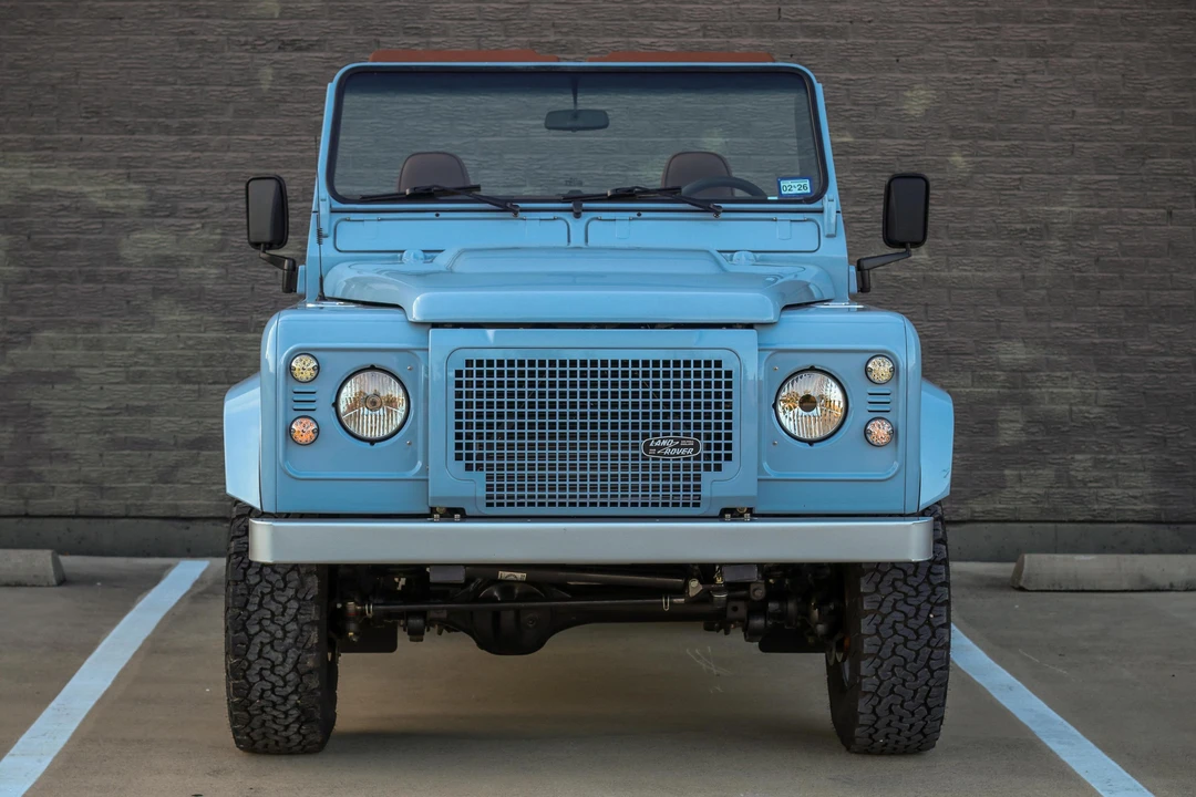 1999 Land Rover Defender 90 - Image 6 of 31