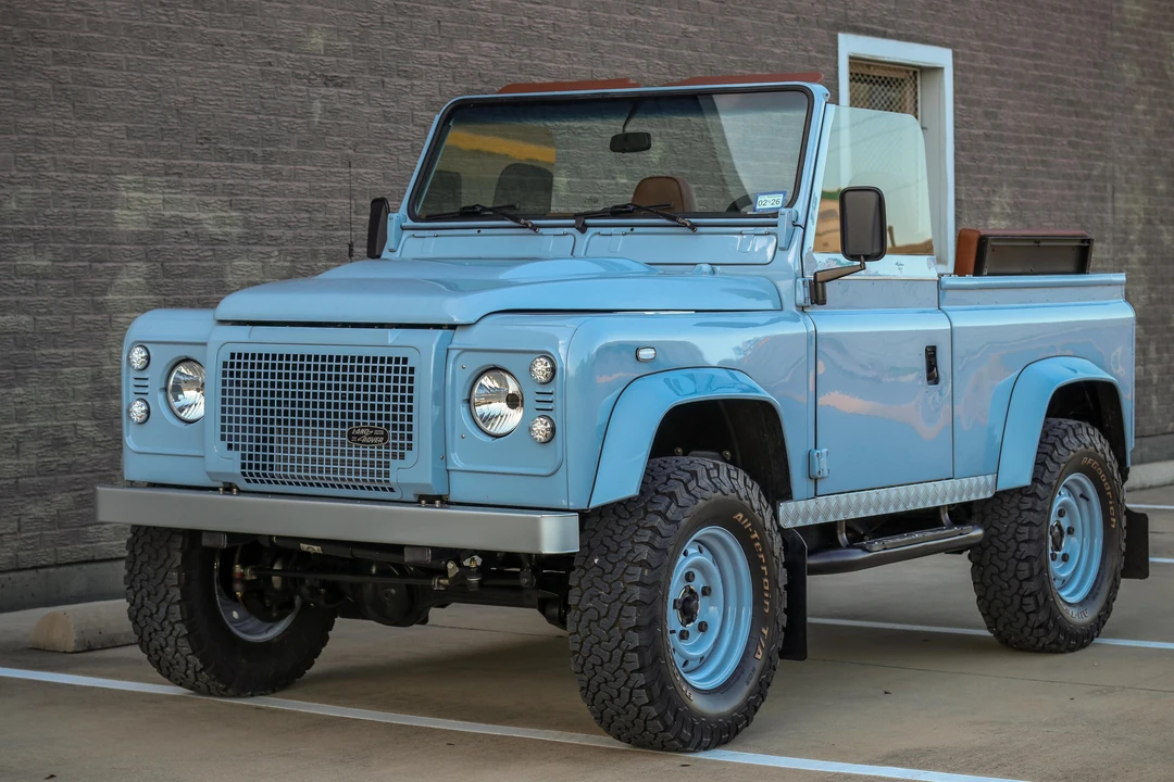 1999 Land Rover Defender 90 - Image 9 of 31