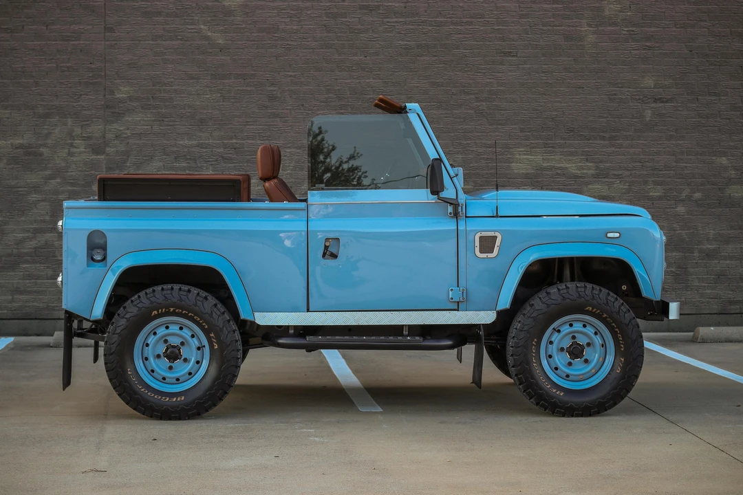 1999 Land Rover Defender 90 - Image 18 of 31