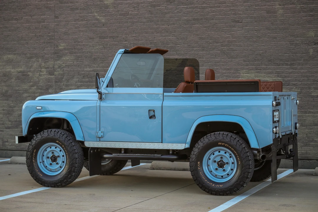 1999 Land Rover Defender 90 - Image 12 of 31