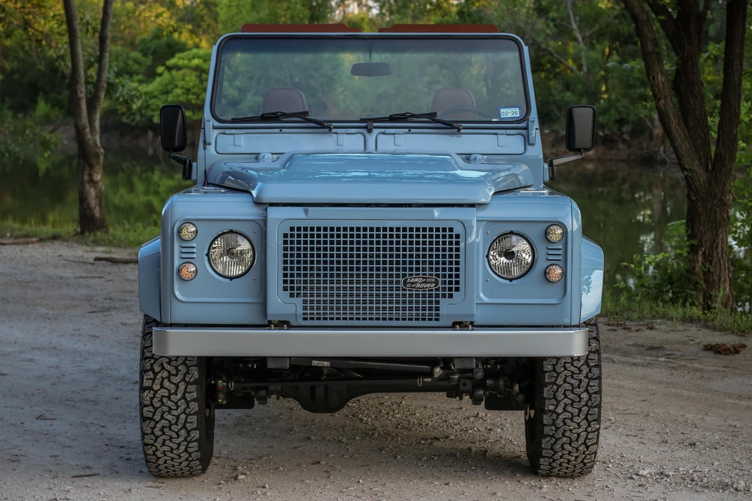 1999 Land Rover Defender 90 - Image 2 of 31