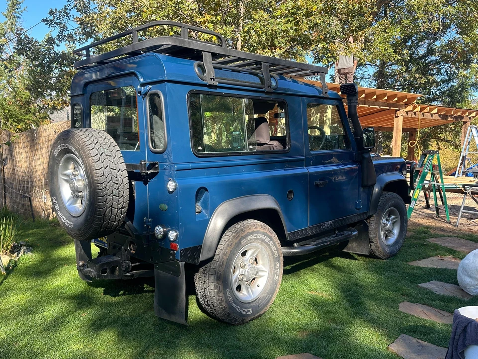 1999 Land Rover Defender 90 - Image 10 of 31