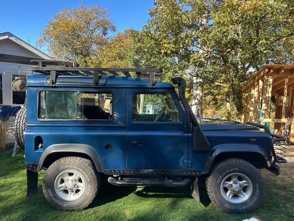 1999 Land Rover Defender 90 - Image 11 of 31
