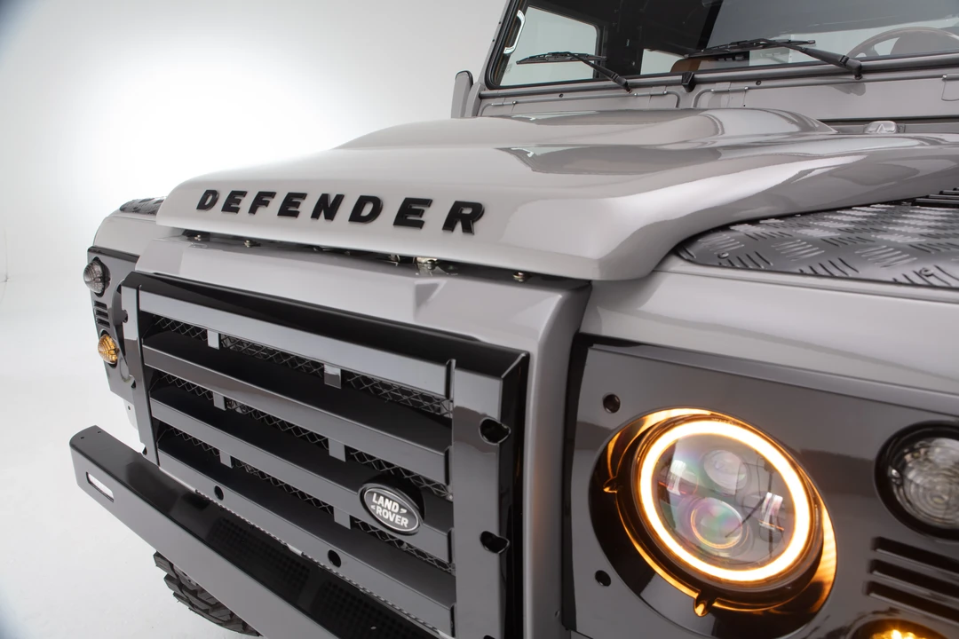 1999 Land Rover Defender 90 - Image 10 of 31