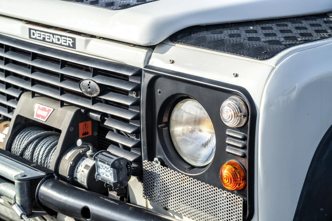 1999 Land Rover Defender 90 - Image 18 of 31