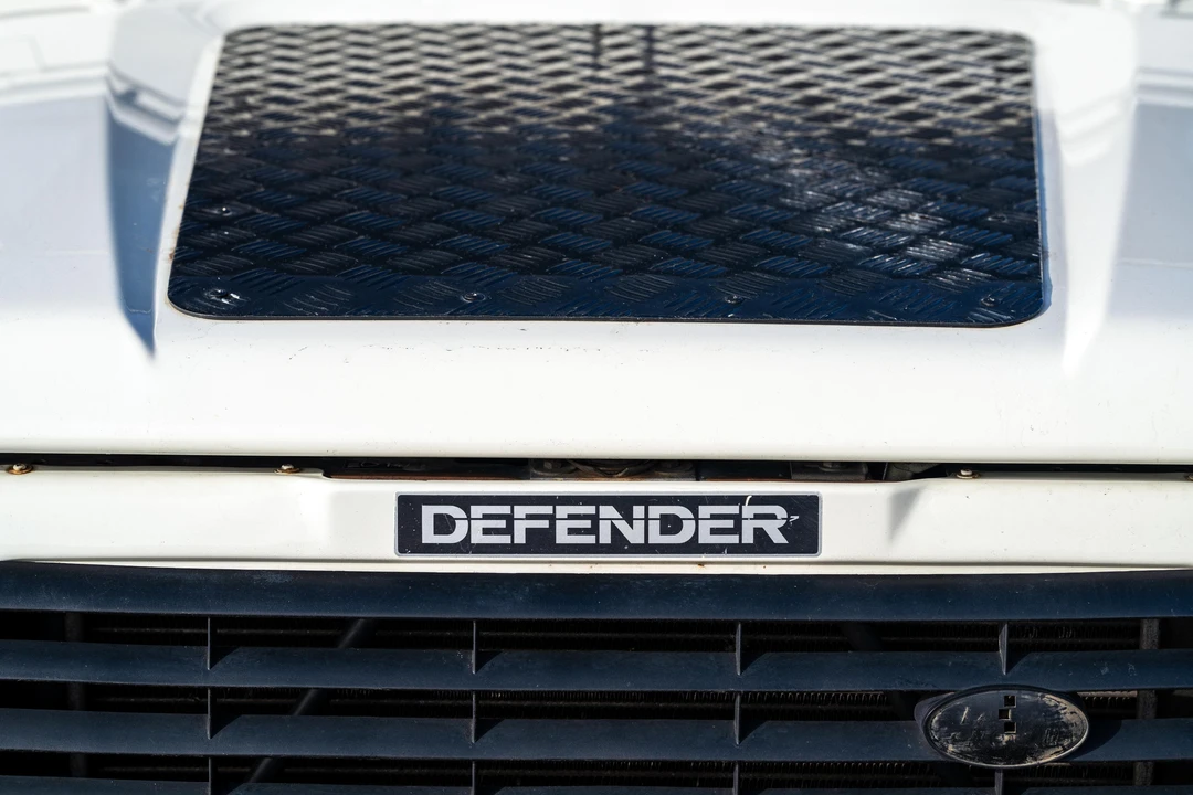 1999 Land Rover Defender 90 - Image 13 of 31