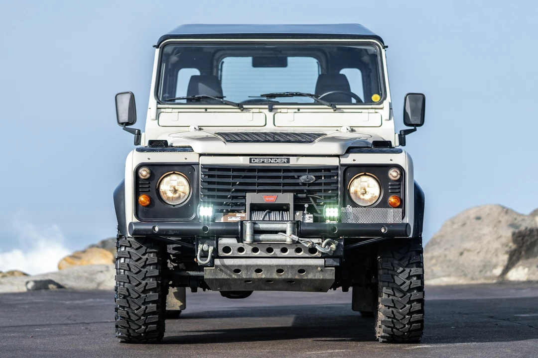 1999 Land Rover Defender 90 - Image 2 of 31