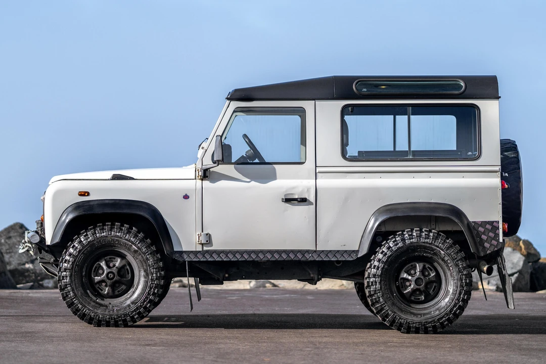 1999 Land Rover Defender 90 - Image 3 of 31