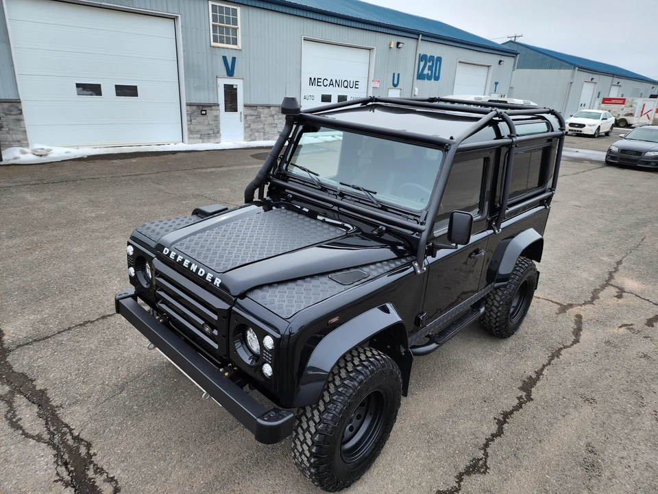 1999 Land Rover Defender 90 - Image 9 of 31