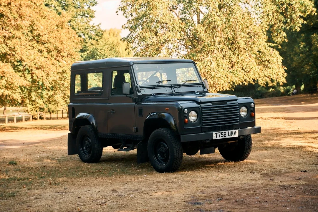 1999 Land Rover Defender 90 - Image 6 of 30